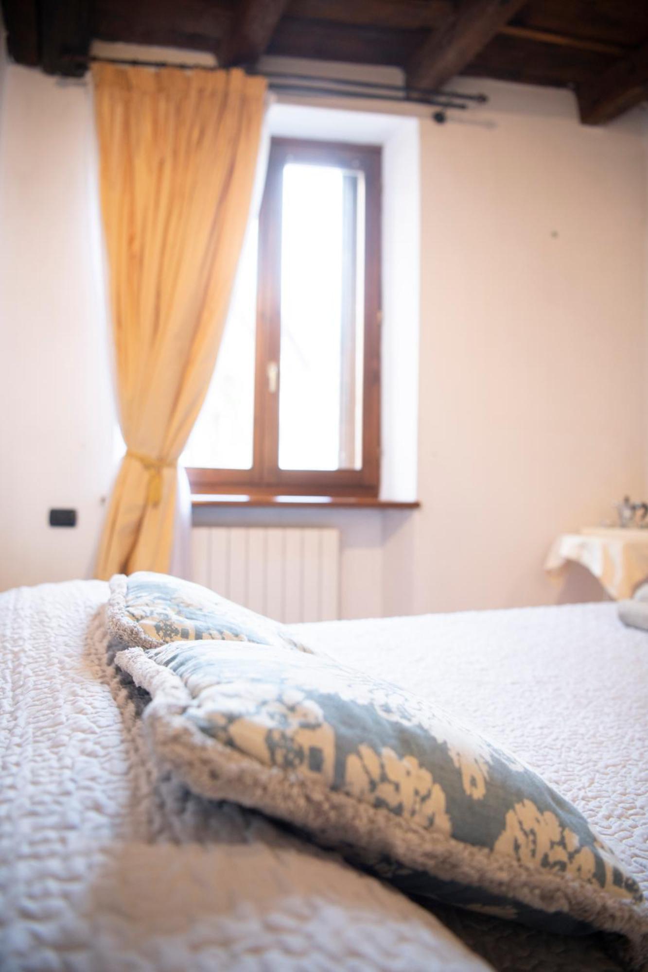 Ai Piedi Del Castello / 4Pl / Apt. Full ヴェローナ エクステリア 写真