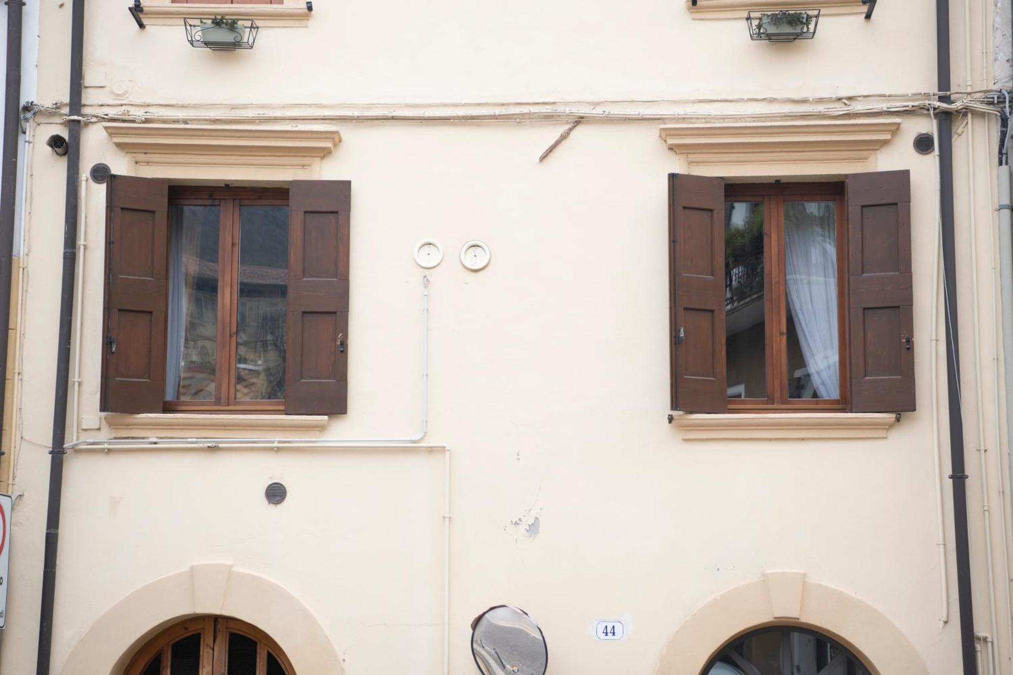 Ai Piedi Del Castello / 4Pl / Apt. Full ヴェローナ エクステリア 写真